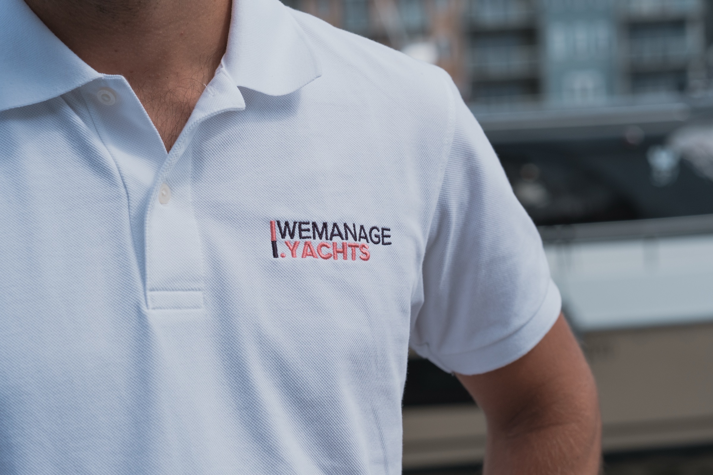 WeManage.Yachts, jacht op het water
